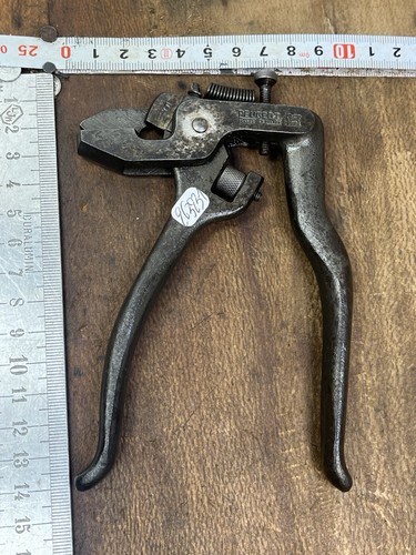 Outil ancien peugeot - ancien,