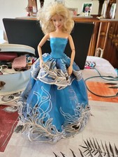 robe pour poupée mannequin