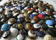 LOT  DE 400  CAPSULES DE CHAMPAGNE  SANS GENERIQUE   SANS  DOUBLE