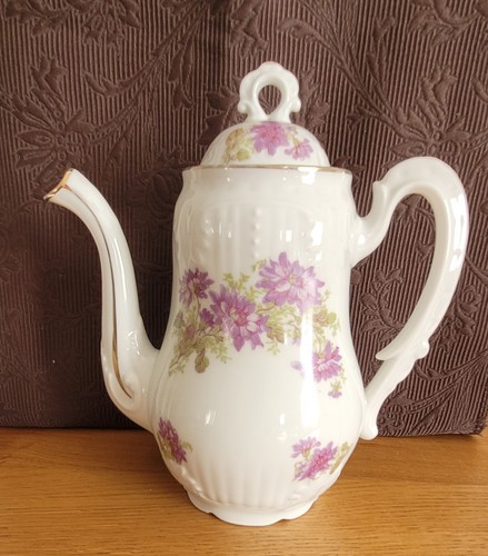 Cafetière ancienne - , en