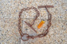 Ancienne chaîne composée à maillons torses et plat, anneau anti-vrille