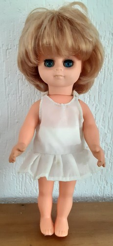 Poupée rousse sans - , marque
