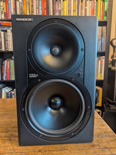 Mackie hr824 mki tested - |,