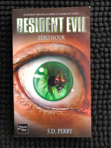 Roman resident evil tome - resident,