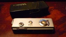 appareil photo argentique miniature yashica atoron 16 mm A5103191 + etui