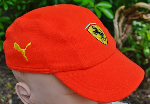 Casquette officielle - , →