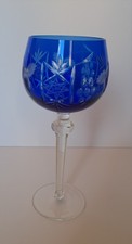 Verre De Couleur Bleue En