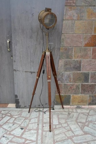 Projecteur antique avec - projecteur,