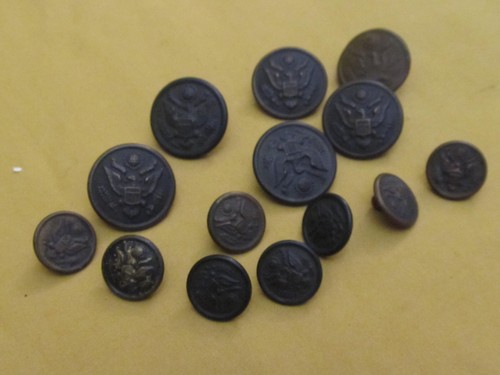 Anciens boutons cuivrés - anciens,