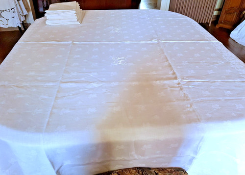 Nappe ses serviettes - et,