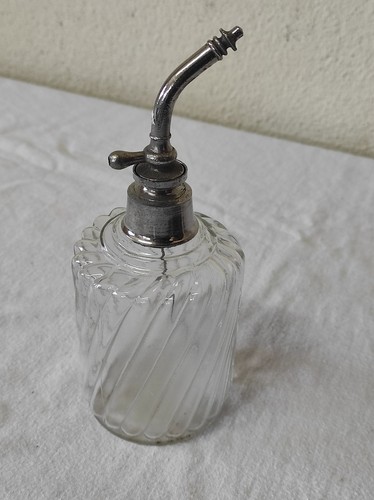 Ancien flacon vaporisateur - ancien,