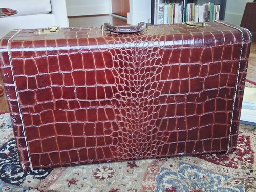 Vintage embossed leather - embossed, faux