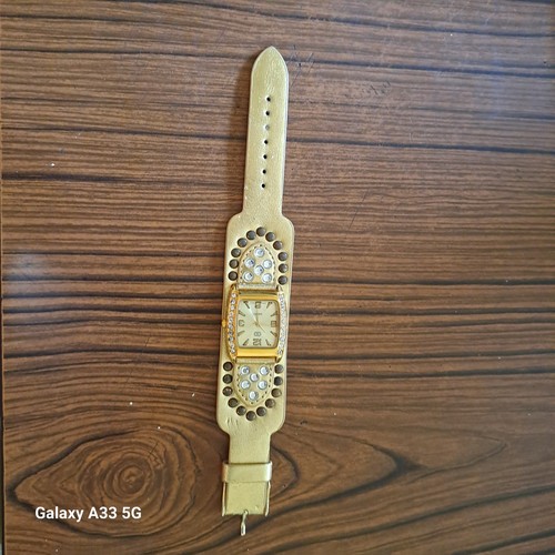 Montre femme quartz japan - montre, gg