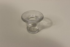 Encrier ancien en verre moulé