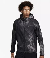 Nike Storm-Fit Run Division