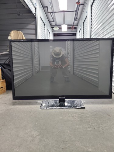 Samsung plasma model - 51",