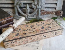 ANCIENNE BOITE A COUTURE EN