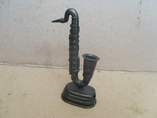 Ancien taille crayon vintage métal made in hong kong forme saxophone collection