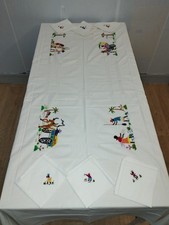JOLIE NAPPE DE TABLE BLANCHE BRODEE MAINS Artisanat Madagascar Sujet Malagasy 19