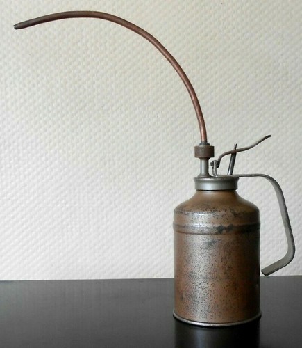 Burette huile chars 1940 - burette,