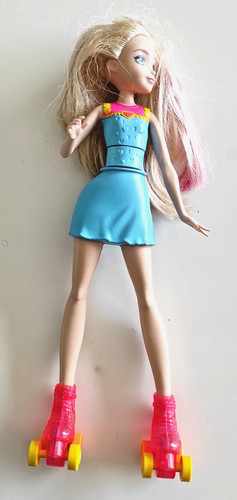 Barbie sur des patins - des, à