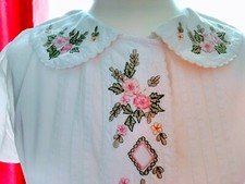 Chemisier - Chemise - Haut - T.42 - blanc -  brodé  fleurs - Été Indien