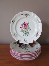 7 Assiettes plates 24,5 cm de