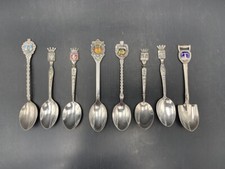 Lot de 8 petites cuillères de collection souvenir blason de villes