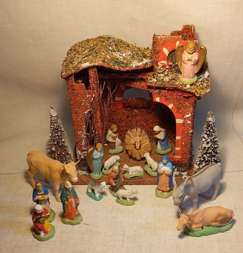 Crèche garnie taille - c,