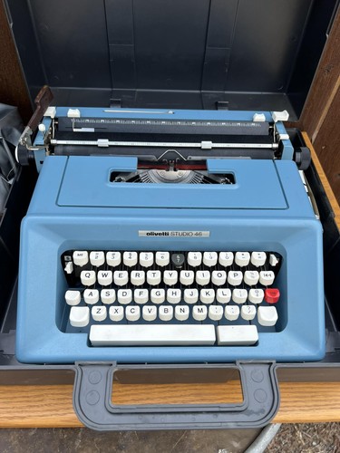 Vintage olivetti studio - studio, 46