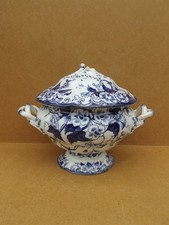 Creil et Montereau petit Soupière légumière en faience modèle Flora double anses