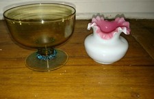 Nice lot of 2 vintage Fenton 