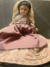 POUPEE en COMPOSITION des ANNEES 40- 50 .VETEMENTS Provençale 