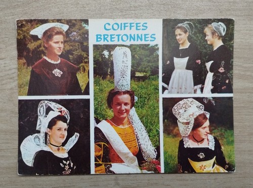Carte postale coiffes - carte,