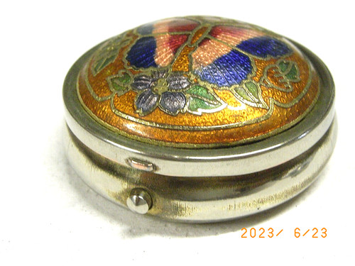 Boite pilule mouche - boite,