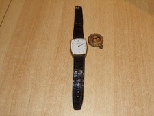 lot de 2 montres " une à