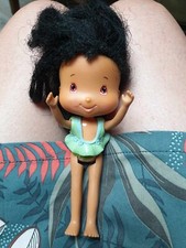 poupée bandai 2002 cheveux noirs hauteur 13 cm Charlotte aux fraises