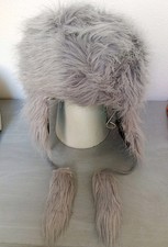Chapka Bonnet Fourrure Acrylique Grise Poils Longs Taille Unique TBE