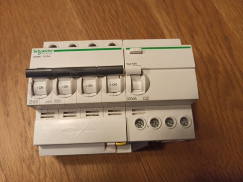 Schneider electric disjoncteur - electric,