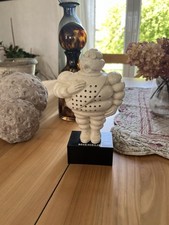 Figurine/ Radio Michelin vide