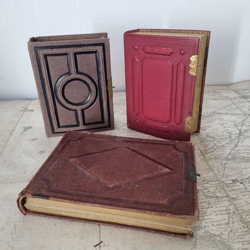 Lot albums photos - 3, anciens