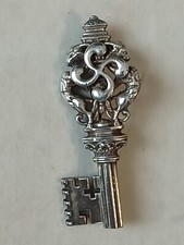 Ancienne Broche Clé En Métal Argenté