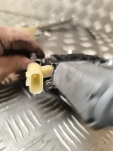 Leve vitre electrique avant