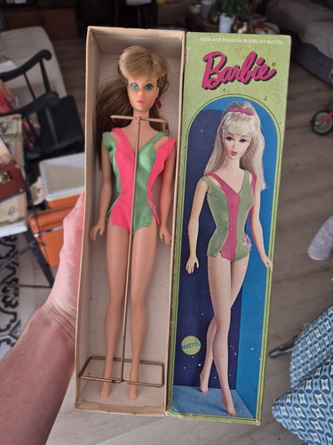 Poupée barbie standard box - poupée,