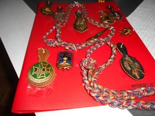 COLLECTION LOT MILITAIRE MEDAILLES DECORATION INSIGNES FOURAGERE DIVERS