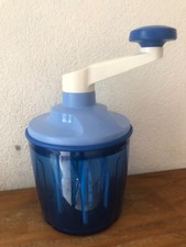 Tupperware speedy - 🐈‍⬛,