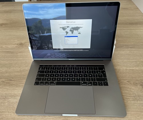 Macbook pro touch - macbook, bar