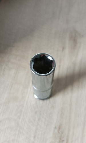 Douille longue pans 2 - pans, 1/2"