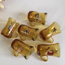 6 tasses à café ou petits