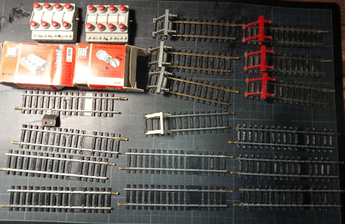 Lot rails speciaux - , maillechort